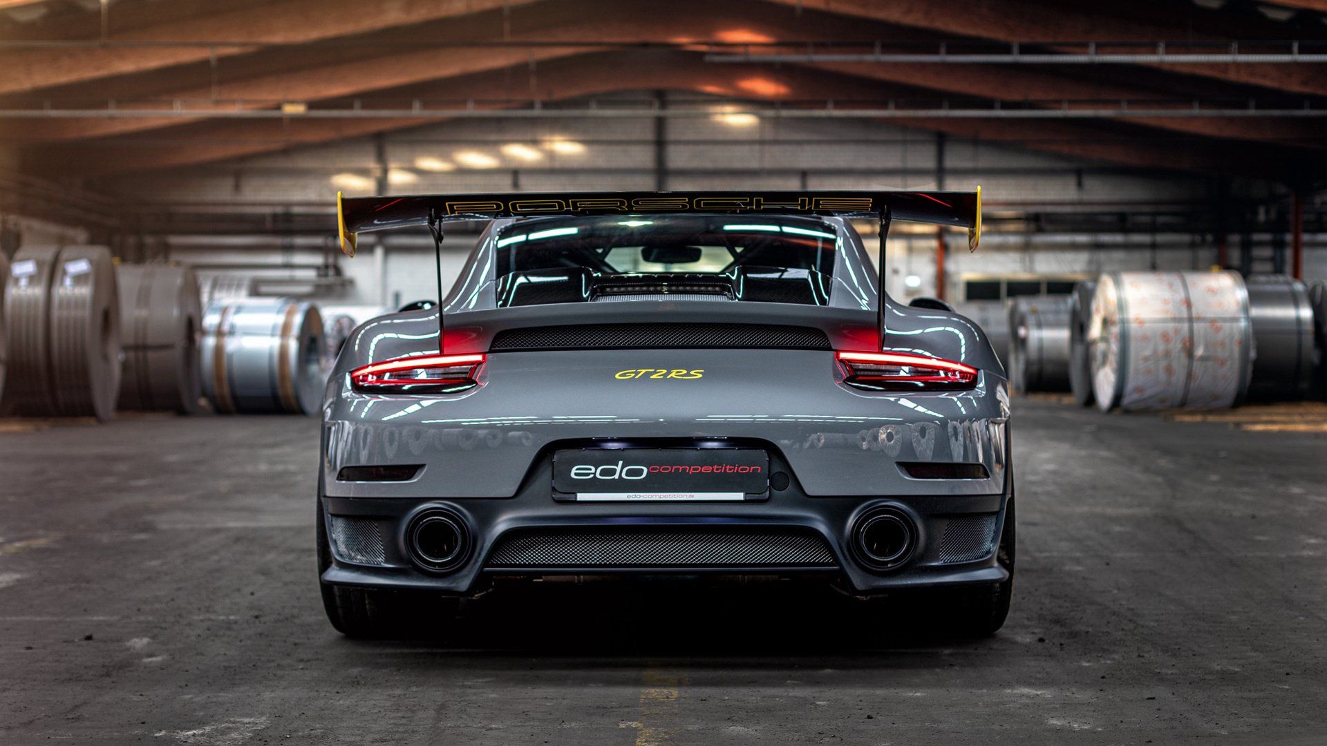 _云端极速跑：虚拟空间中挑战极限_，云端超级云