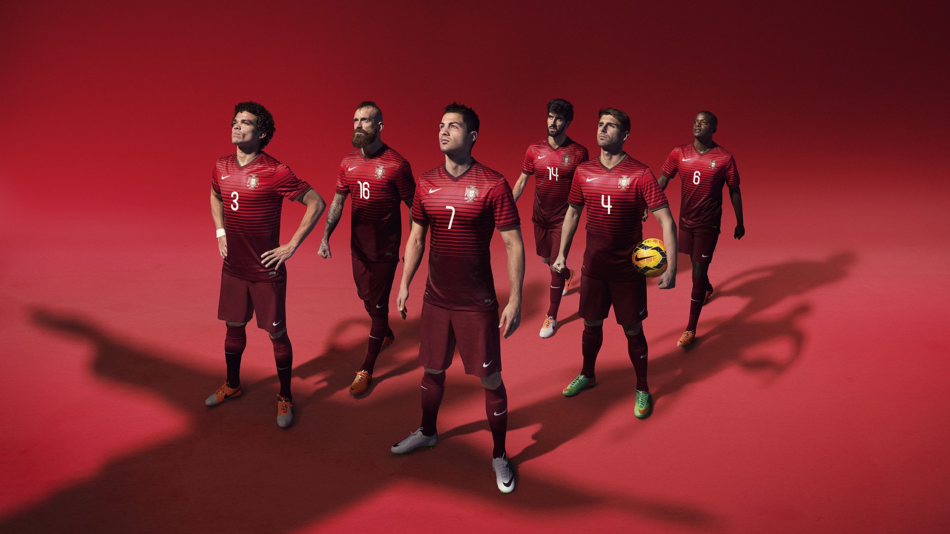 芬兰队三分线命中率爆表，成为速攻样板，芬兰队3号